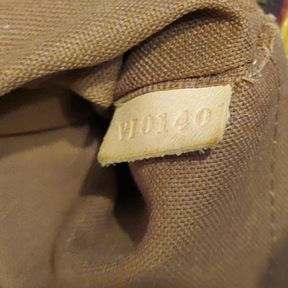 Louis Vuitton Palermo PM Shoulder bag Gently Loved 😍 - Picture 12 of 13